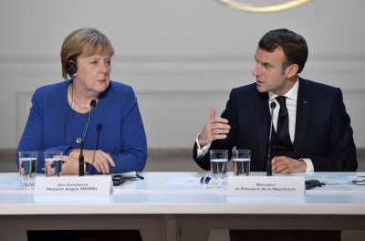 Макрон и Меркель примут участие в саммите по Косову