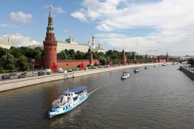 Дела завели после столкновения теплохода с причалом в Москве