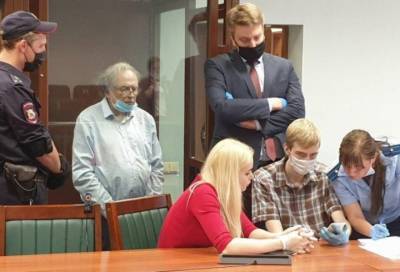 «Ненавижу тебя, мразь»: суд огласил переписку историка Соколова и убитой им Ещенко