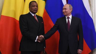 Президент Конго поздравил Путина с принятием изменений в Конституцию
