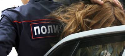 В Смоленской области рецидивистка сама пришла в пункт полиции, чтобы подраться с участковым
