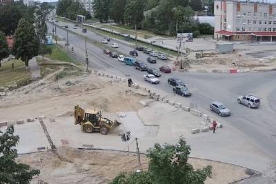 Когда откроют улицу Индустриальную в Пскове, подрядчик сказать не смог