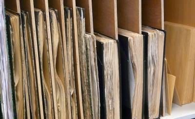 Болгарские читатели: какие же секреты скрывают архивы, что спустя 80 лет они все еще засекречены?