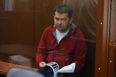 Суд арестовал экс-главу департамента Минобрнауки Попова по делу о хищении