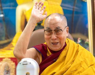 Лидер буддистов России поздравил Далай-ламу с 85-летием