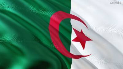 В канун дня независимости Алжир попросил Францию извиниться за грехи колониального прошлого
