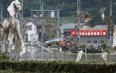 Почти 50 человек стали жертвами наводнения в Японии