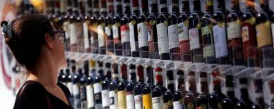 Власти России планируют смягчить правила продажи алкоголя