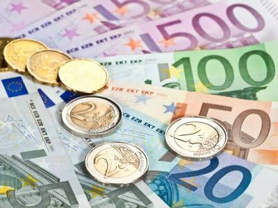 Гривна снова подешевела по отношению к евро