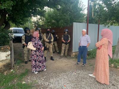 Оккупанты в Крыму в 4 утра пришли с обысками к крымским татарам