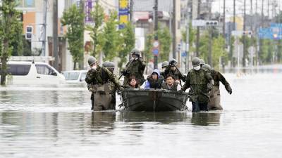 Жертвами наводнений в Японии стали не менее 50 человек