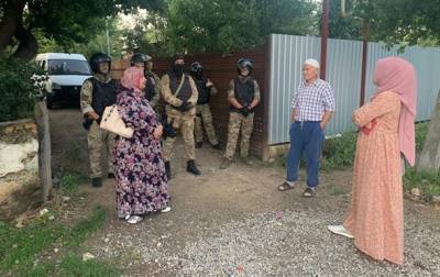 В Крыму массовые обыски закончились задержаниями крымских татар