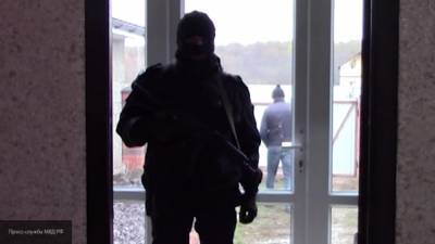 Правоохранители проводят обыски по делу "Хизб ут-Тахрир" в Крыму