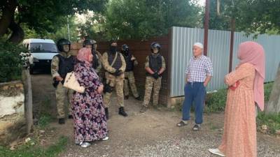 Утренние обыски в Крыму: оккупанты задержали 6 крымских татар, - правозащитница