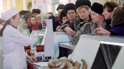 Россияне боятся, что пандемия приведет к «лихим 90-м»