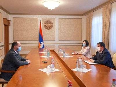 Президент Арцаха обсудил с министром образования Армении вопросы сотрудничества