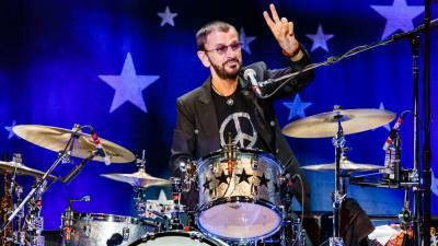 Бывший барабанщик из Beatles Ринго Старр отметит 80-летие онлайн-концертом на YouTube