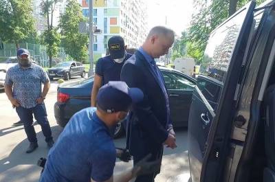 ФСБ задержала советника гендиректора «Роскосмоса» за госизмену – видео
