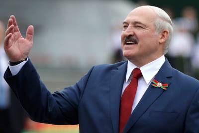 Лукашенко предупредил белорусов об угрозе погружения в пучину унижений