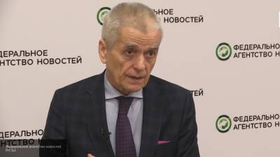 Онищенко призвал не вводить самоизоляцию в период второй волны коронавируса