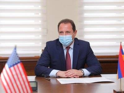 Министр обороны Армении и посол США обсудили процесс сотрудничества двух стран в оборонной сфере