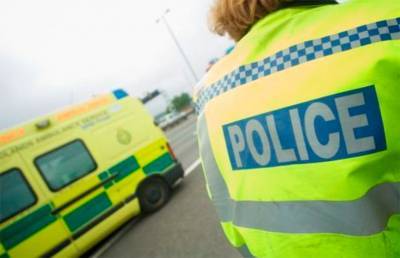 В Великобритании мужчина с ножом напал на прибывших по вызову врачей