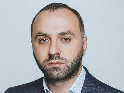 Юрист: Депутата парламента Армении Армана Бабаджаняна обязаны привлечь к ответственности