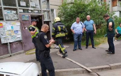В Киеве на Троещине произошел пожар в жилом доме из-за утечки газа