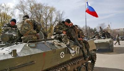 РФ перебросила на Донбасс 20 грузовиков с боеприпасами и бронированную технику, – разведка