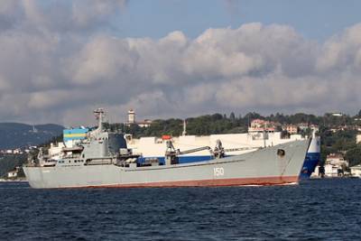 Корабль с российскими танками заметили на пути в Сирию - lenta.ru - Россия - Сирия - Тартус