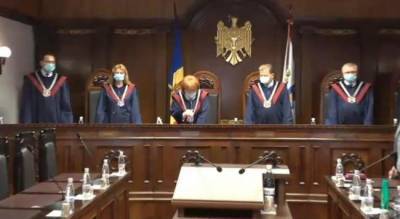 Молдавский парламент не распустят до выборов президента — КС