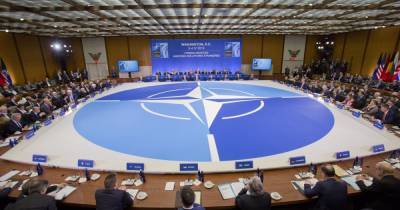 НАТО не будет поддерживать Украину в случае открытой агрессии РФ – экс-командующий ВС США