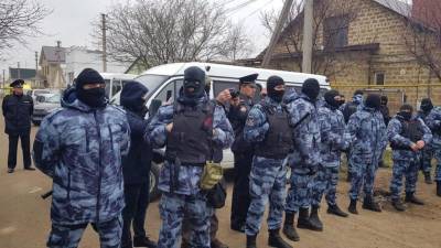 Репрессии в оккупированном Крыму: Силовики притесняют членов мусульманской организации