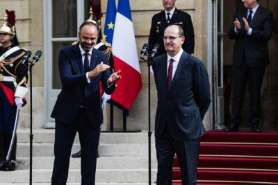 Во Франции объявили обновленный состав правительства