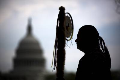 Суд в США постановил закрыть нефтепровод по иску индейских племен