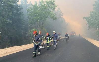 На Луганщине горит село, есть жертвы