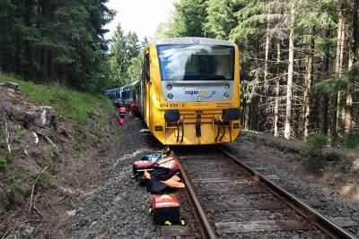 В Чехии столкнулись два пассажирских поезда, есть жертвы