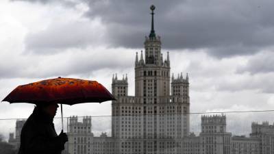 МЧС предупредило о ветре до 15—20 м/с в Москве