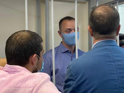 Лефортовский суд Москвы рассматривает в эти минуты вопрос об аресте Ивана Сафронова