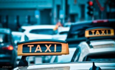 Петербуржцы стали на 16% чаще ездить на такси летом