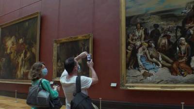 Парижский Лувр вновь открылся после карантина спустя почти четыре месяца