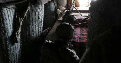 На Донбассе боевики ранили четырех украинских военных