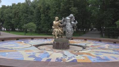 В Великом Новгороде вернут прежний вид незаконно перекрашенному фонтану