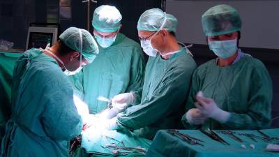 Итальянские врачи разделили сросшихся черепами сиамских близнецов