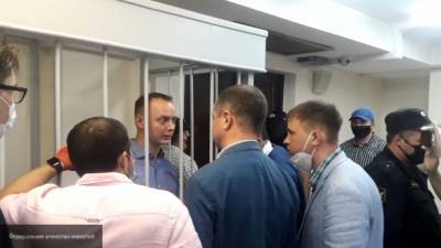 Москвичи провели пикеты в поддержку Сафронова у здания ФСБ