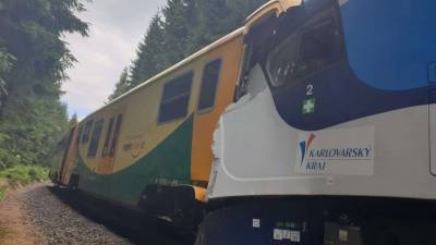 В Чехии столкнулись пассажирские поезда. Есть погибшие и раненые