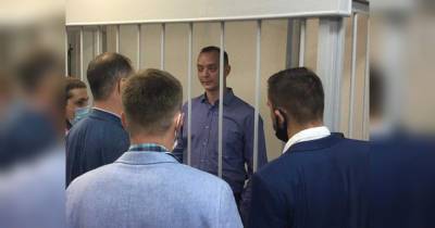 Ивана Сафронова, советника главы "Роскосмоса" и бывшего журналиста "Коммерсанта", арестовали на 2 месяца