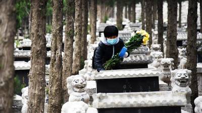 Житель Китая вернулся домой через два месяца после своих похорон