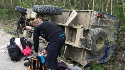 Пять туристов пострадали в ДТП с автобусом на Камчатке