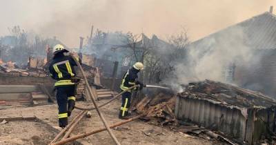 Пожар на Луганщине: Зеленский собрал экстренное совещание